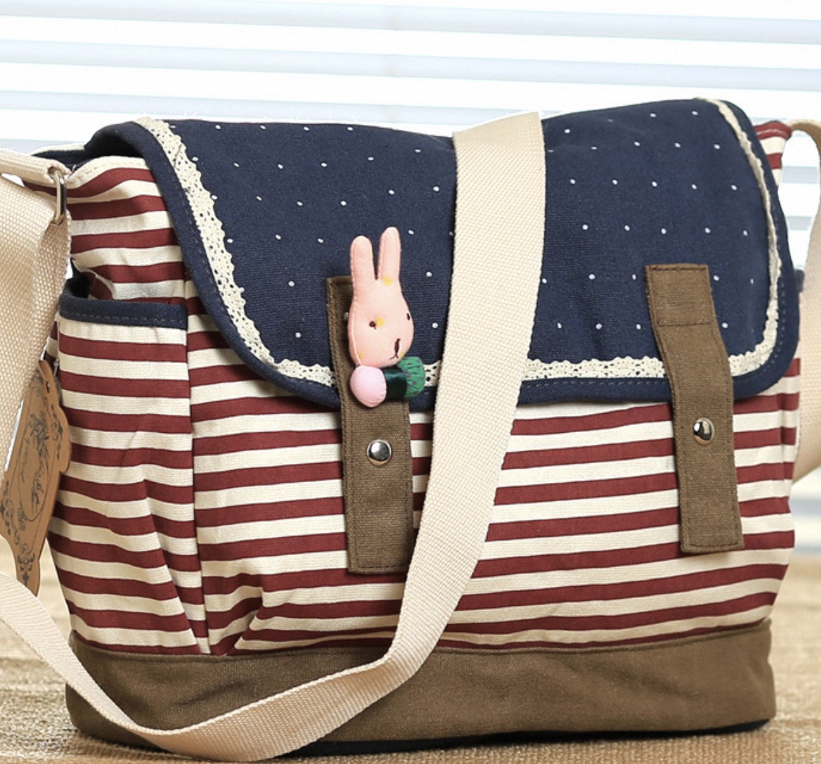 Messenger Bags for School Women: Chic and Functional Picks插图4