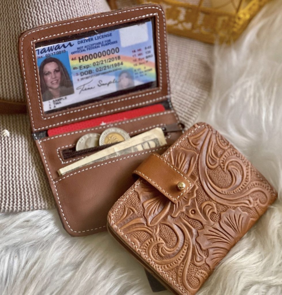 women's small wallet