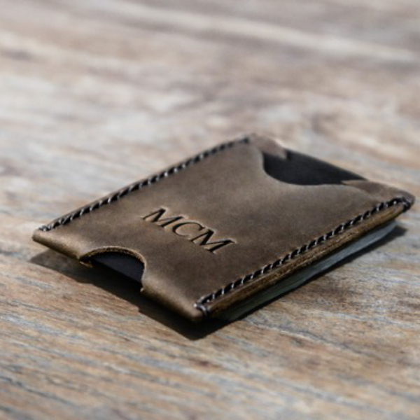 minimalist wallet with money clip