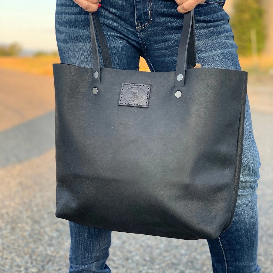 black leather purse
