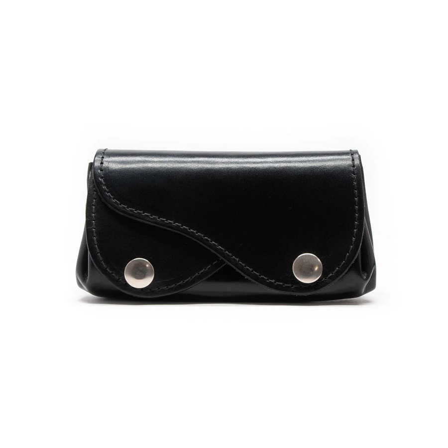 black leather purse
