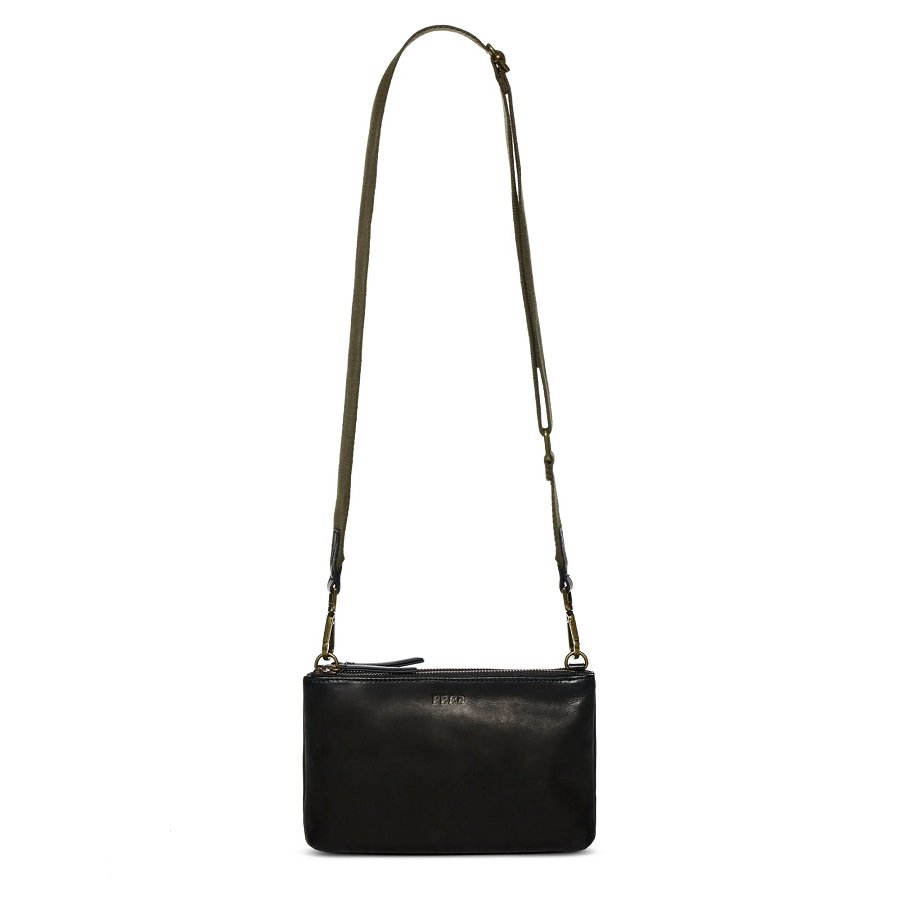 small black purse
