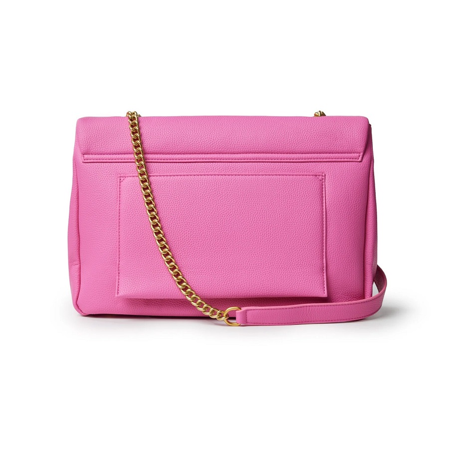 hot pink purse
